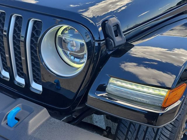 Used 2022 Jeep Wrangler Unlimited Sahara w/ Cold Weather Group image 29