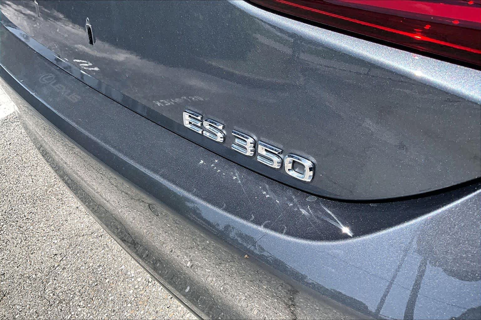 Used 2022 Lexus ES 350 w/ Premium Package FWD image 10