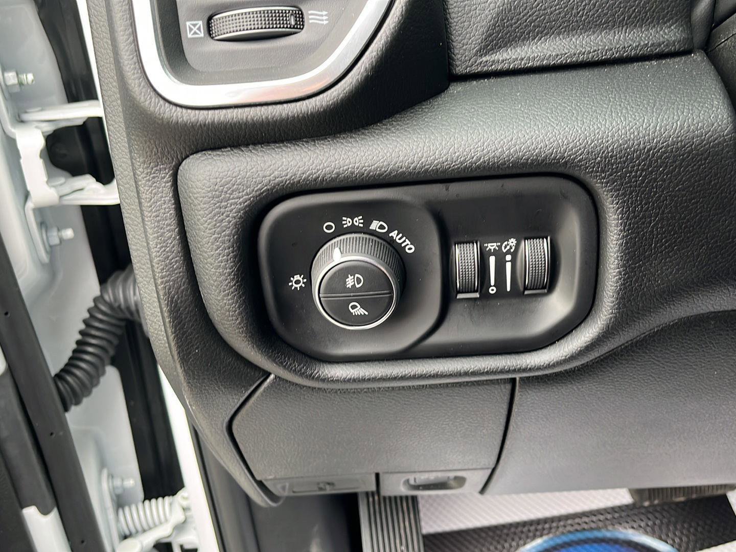 Used 2026 RAM 2500 Laramie w/ Night Edition AWD/4WD image 11