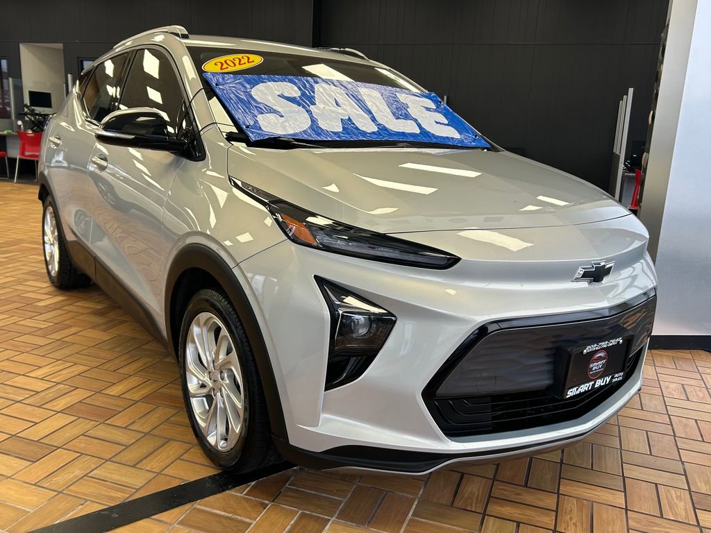 Used 2022 Chevrolet Bolt EUV LT w/ Comfort Package image 7