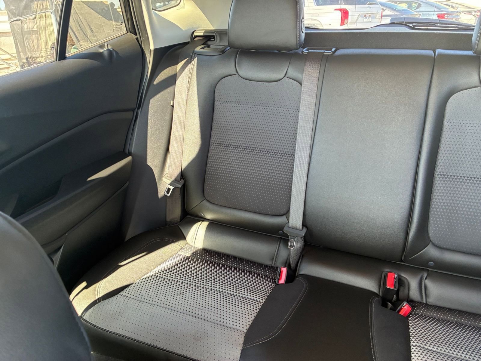 Used 2025 Chevrolet Trax LT image 38