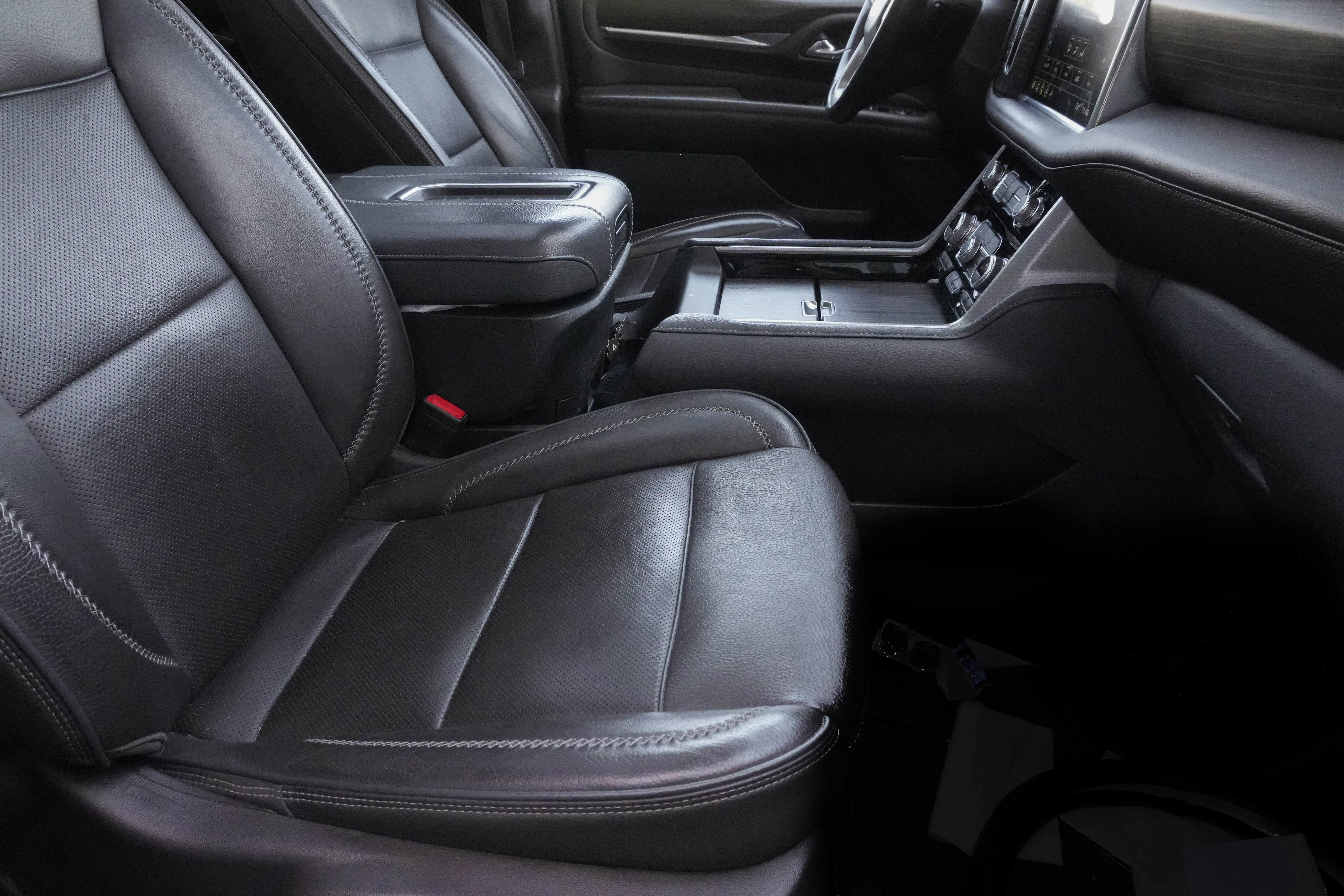 Used 2021 GMC Yukon Denali w/ Denali Premium Package RWD image 13