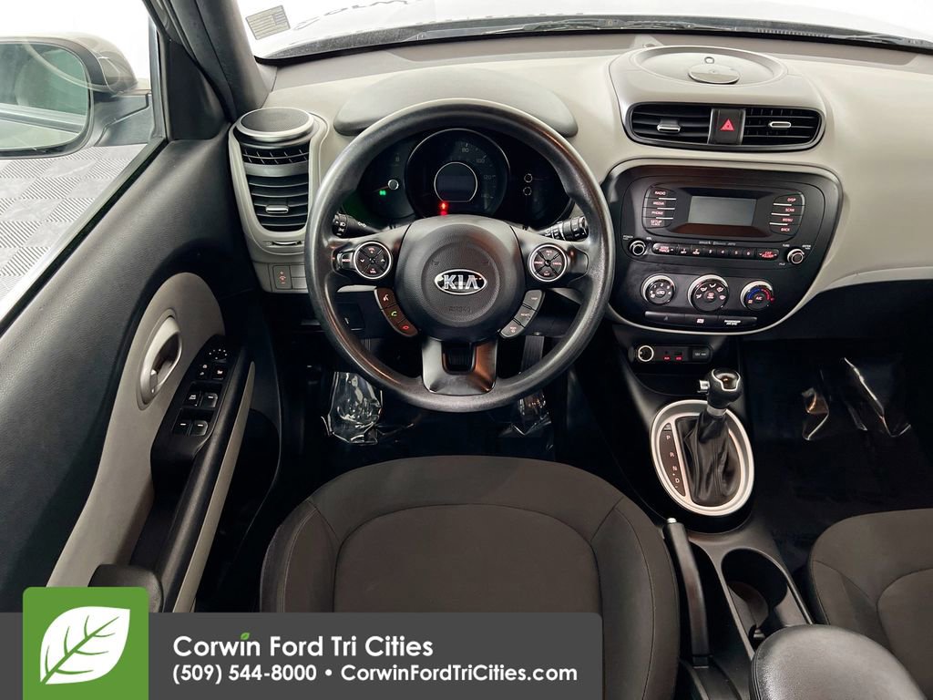 Used 2015 Kia Soul image 23