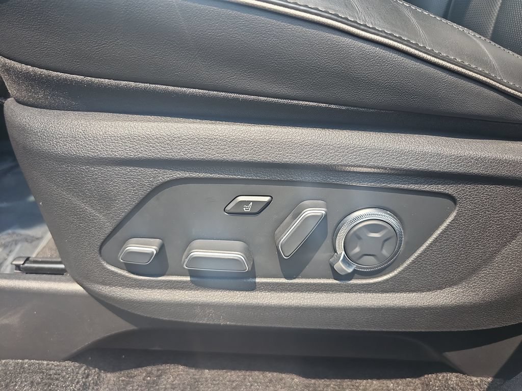 Used 2025 Hyundai Palisade Calligraphy AWD/4WD image 30