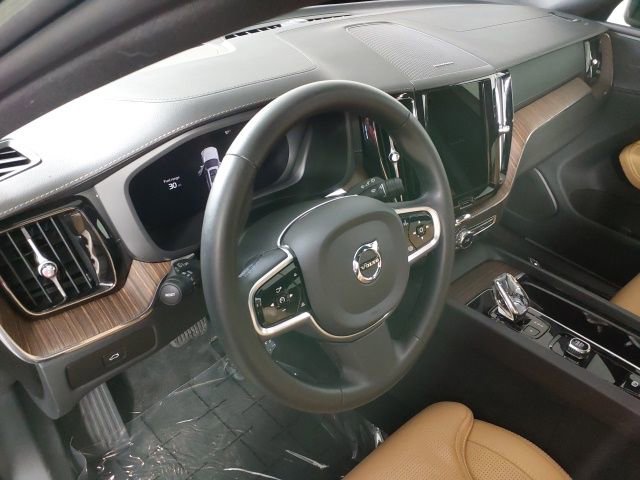 Used 2023 Volvo XC60 B5 Ultimate w/ Climate Package image 10
