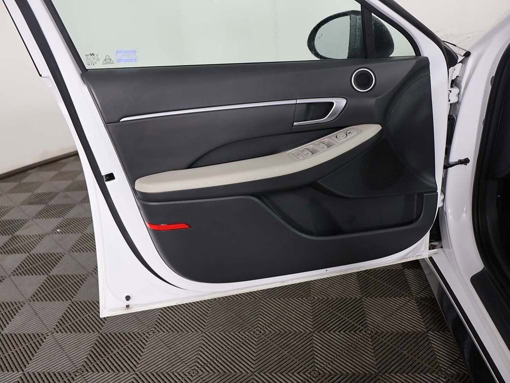 Used 2023 Hyundai Sonata SEL w/ Cargo Package image 22