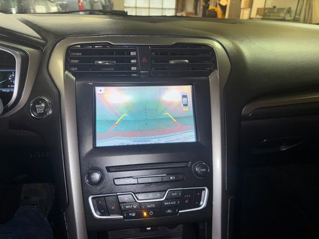 Used 2017 Ford Fusion Energi SE image 27