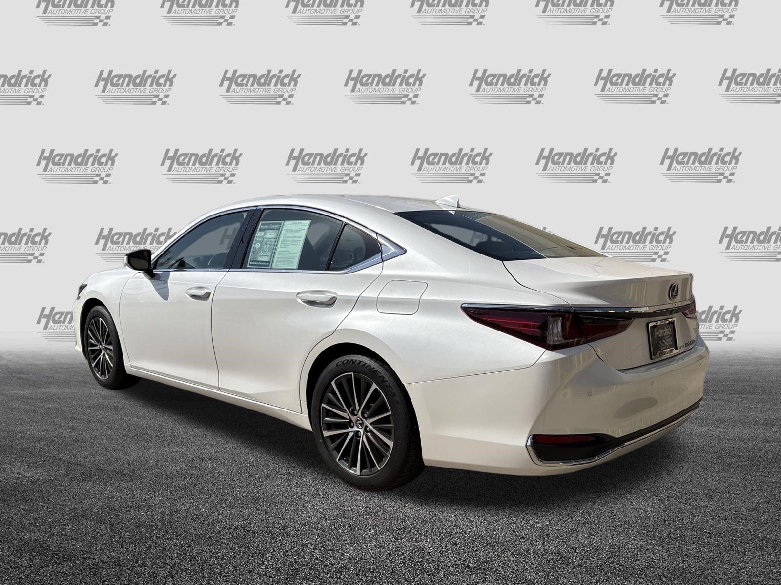Certified 2022 Lexus ES 250 w/ Premium Package image 8