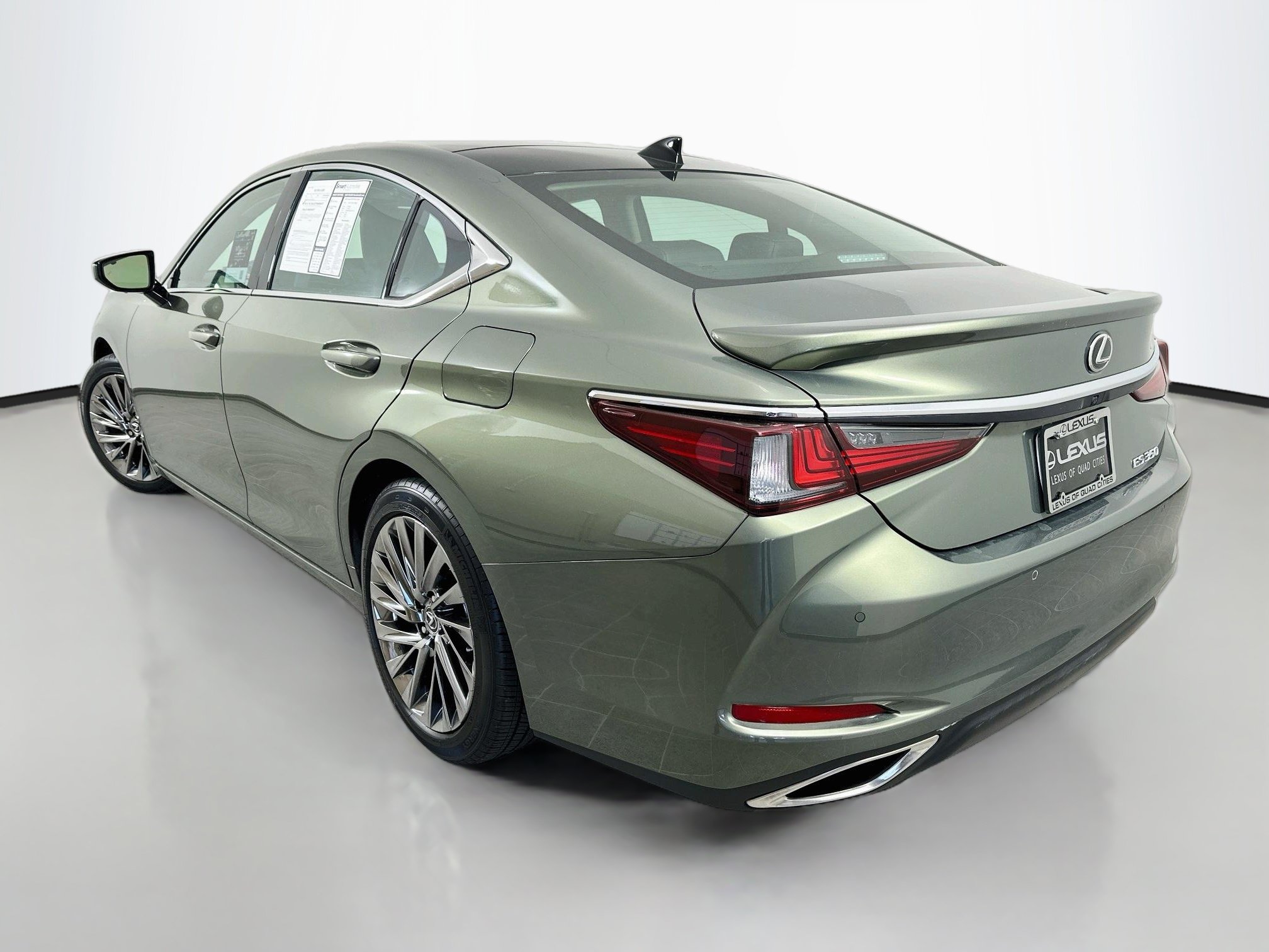 Certified 2025 Lexus ES 350 Ultra Luxury FWD image 5