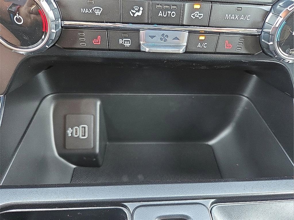 New 2025 Ford F150 XLT w/ Equipment Group 302A MID image 15