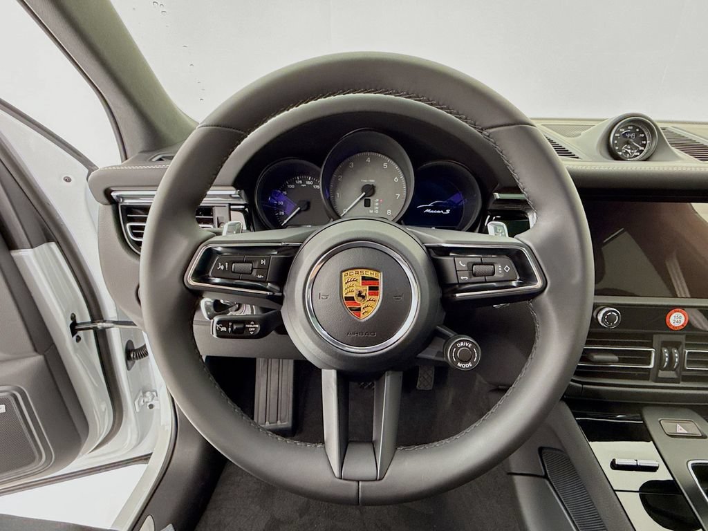New 2026 Porsche Macan S AWD/4WD image 15