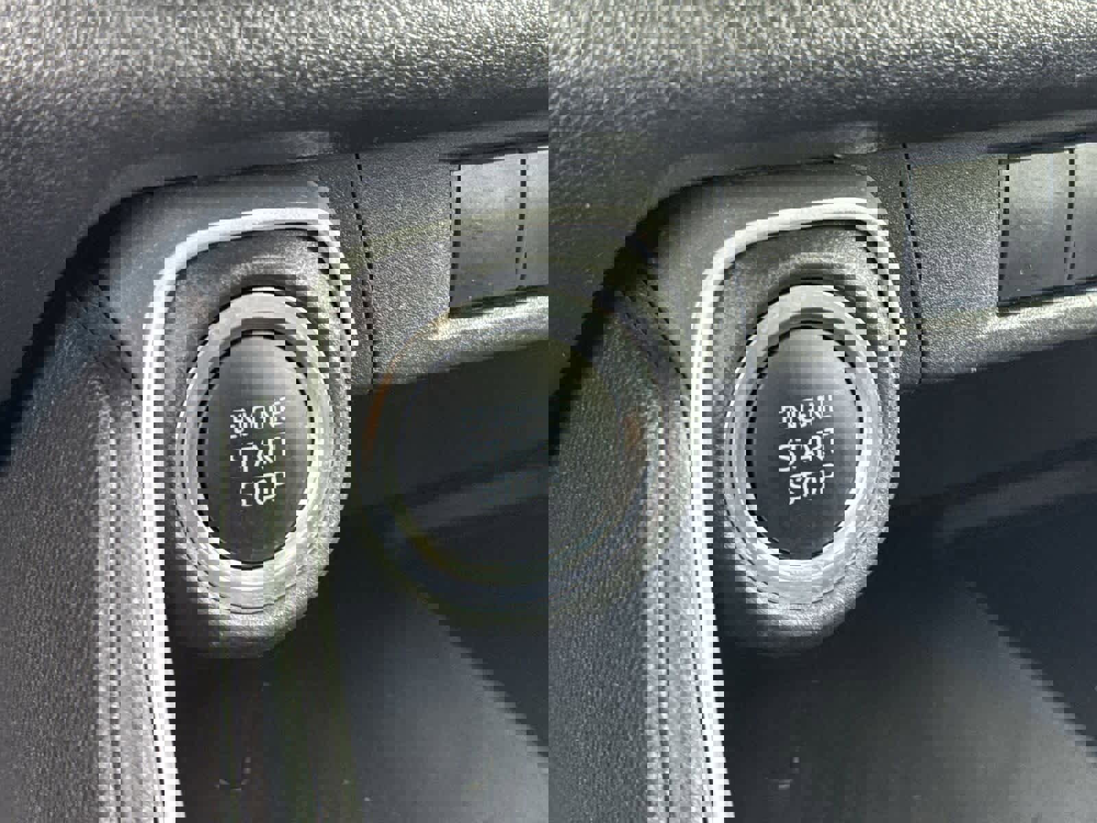 Used 2025 Toyota Grand Highlander AWD image 26