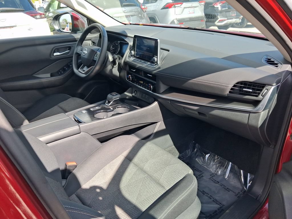 Used 2026 Nissan Rogue SV FWD image 21
