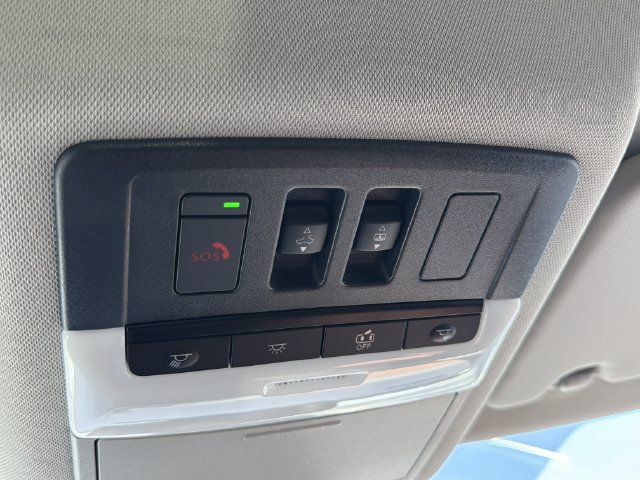 Certified 2026 Nissan Rogue Platinum AWD/4WD image 23
