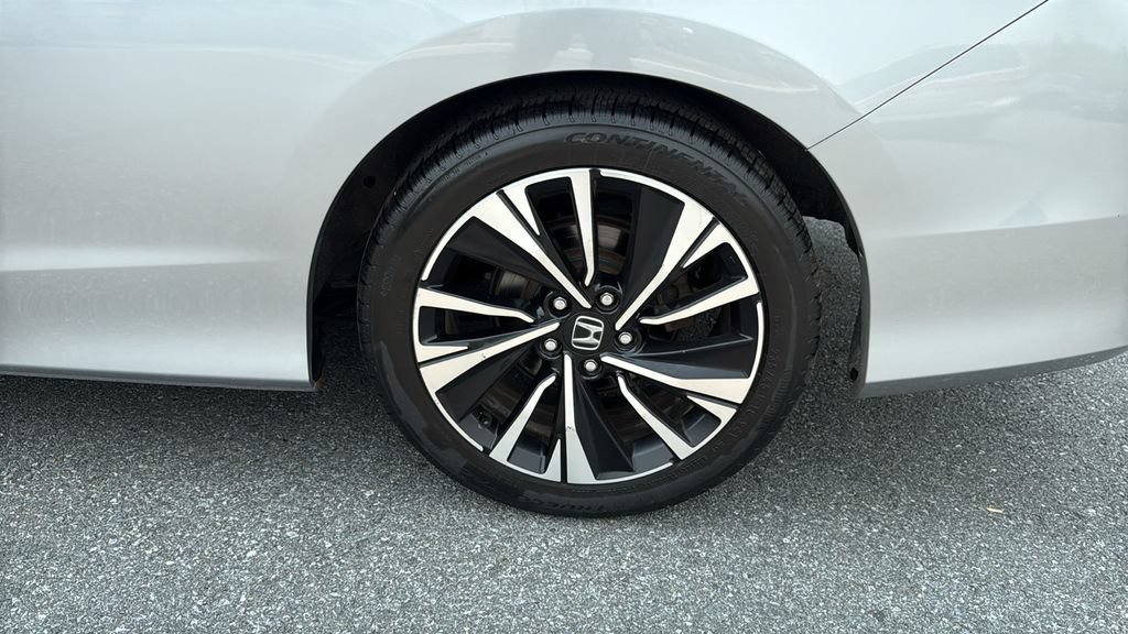 Used 2017 Honda Accord EX-L image 10