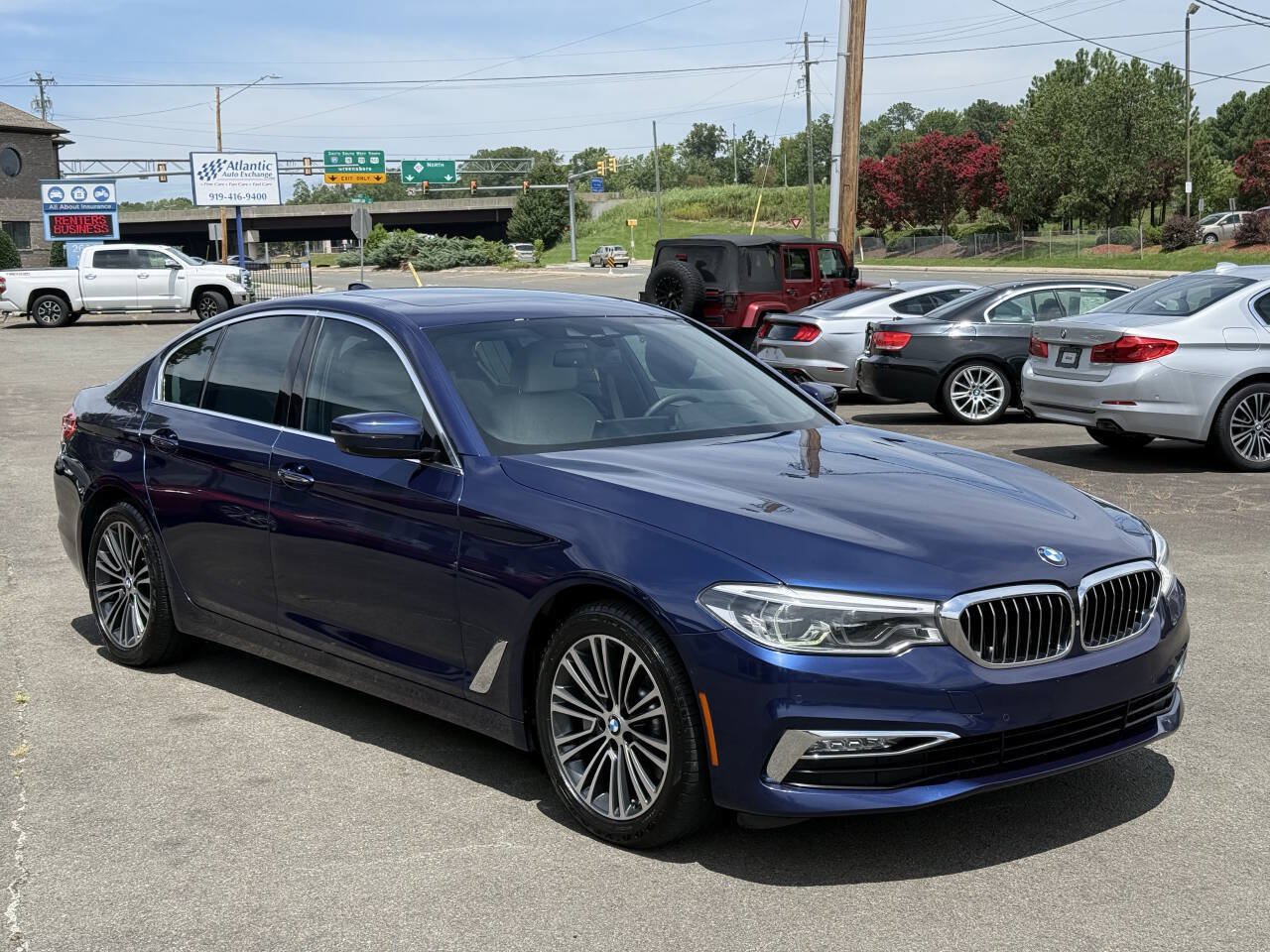 Used 2018 BMW 530i xDrive AWD/4WD image 2