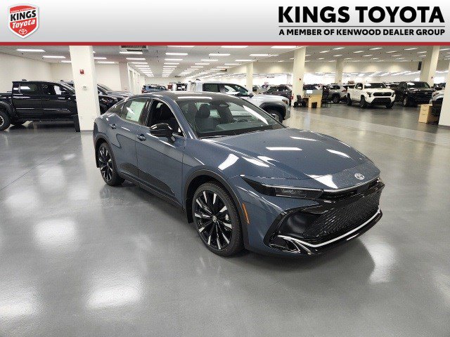 New 2026 Toyota Crown Platinum image 1