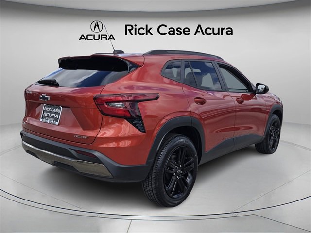 Used 2024 Chevrolet Trax ACTIV image 8