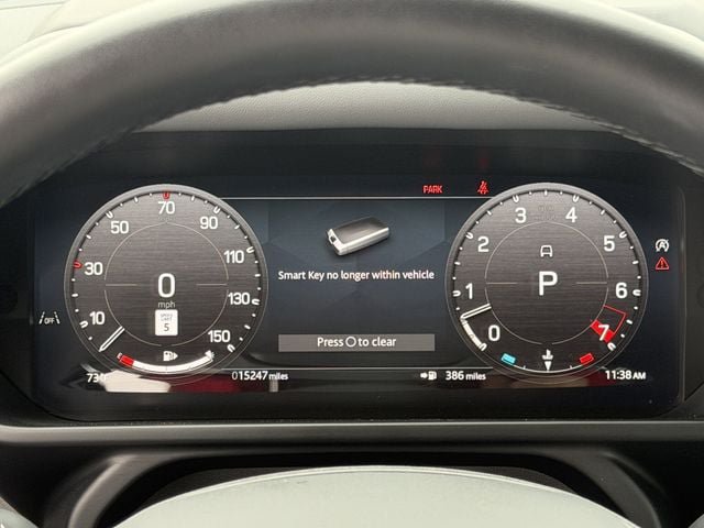 Used 2025 Land Rover Defender 110 X-Dynamic SE AWD/4WD image 15