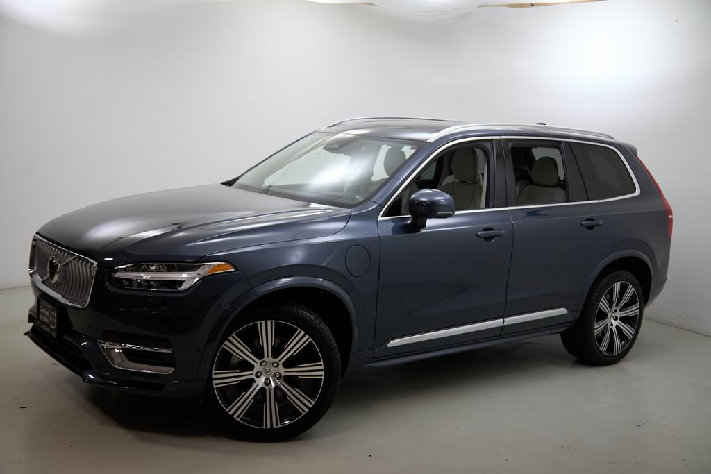 Certified 2024 Volvo XC90 T8 Ultimate w/ Protection Package Premier AWD/4WD image 3