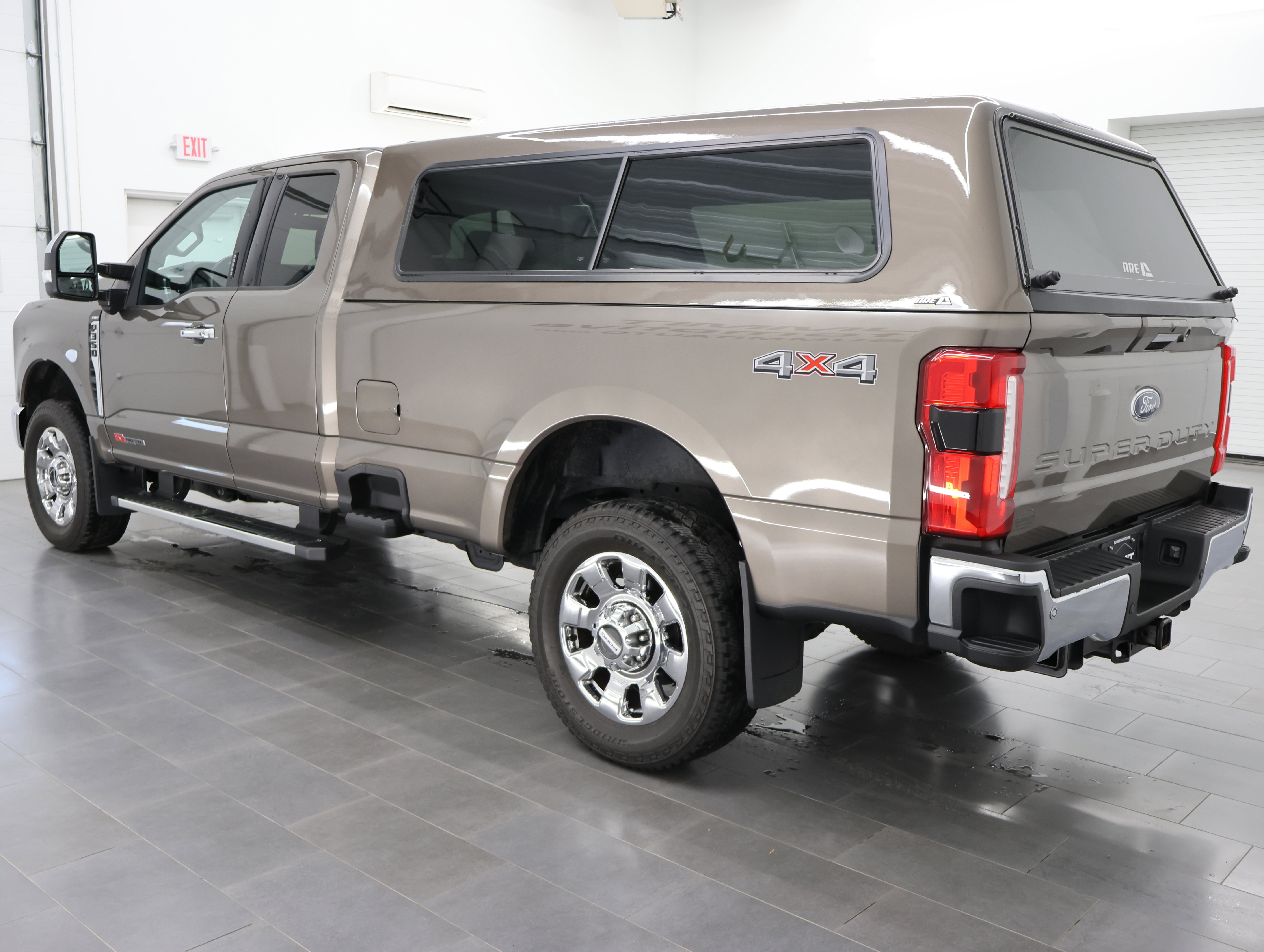 Used 2023 Ford F350 Lariat w/ Chrome Package AWD/4WD image 6