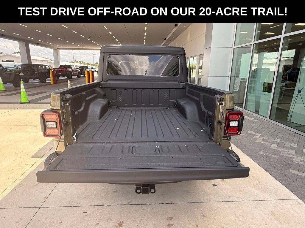 New 2026 Jeep Gladiator Sport AWD/4WD image 38