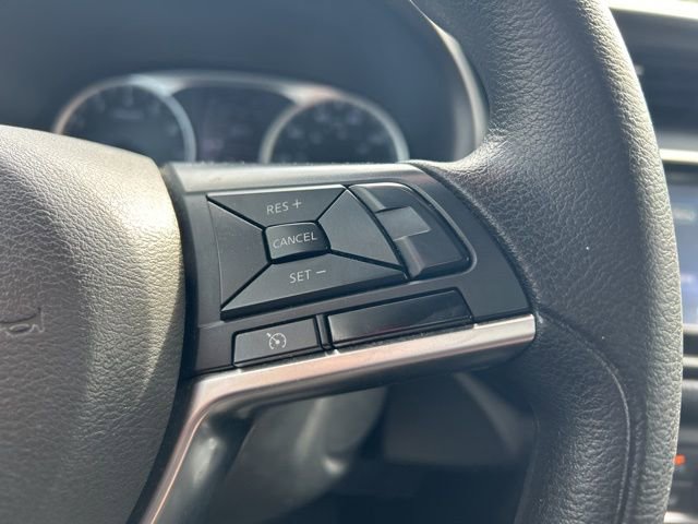 Used 2022 Nissan Kicks S FWD image 21