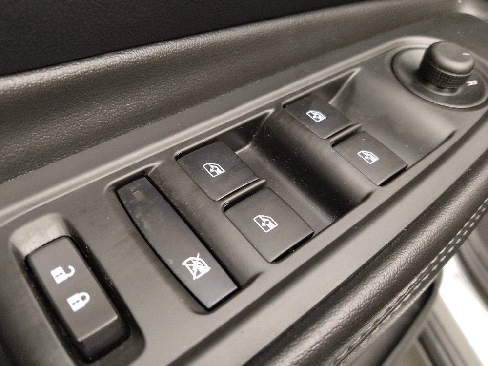 Used 2021 Buick Encore Preferred FWD image 27