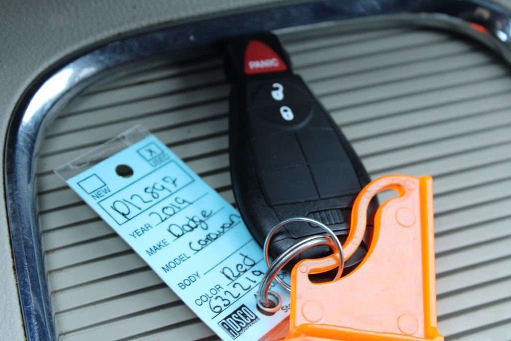 Used 2019 Dodge Grand Caravan SXT image 32