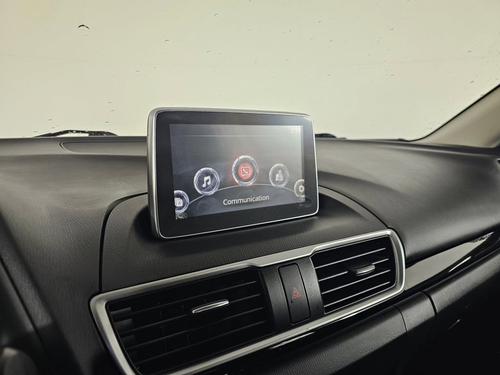 Used 2014 MAZDA MAZDA3 i Touring w/ Technology Package image 25