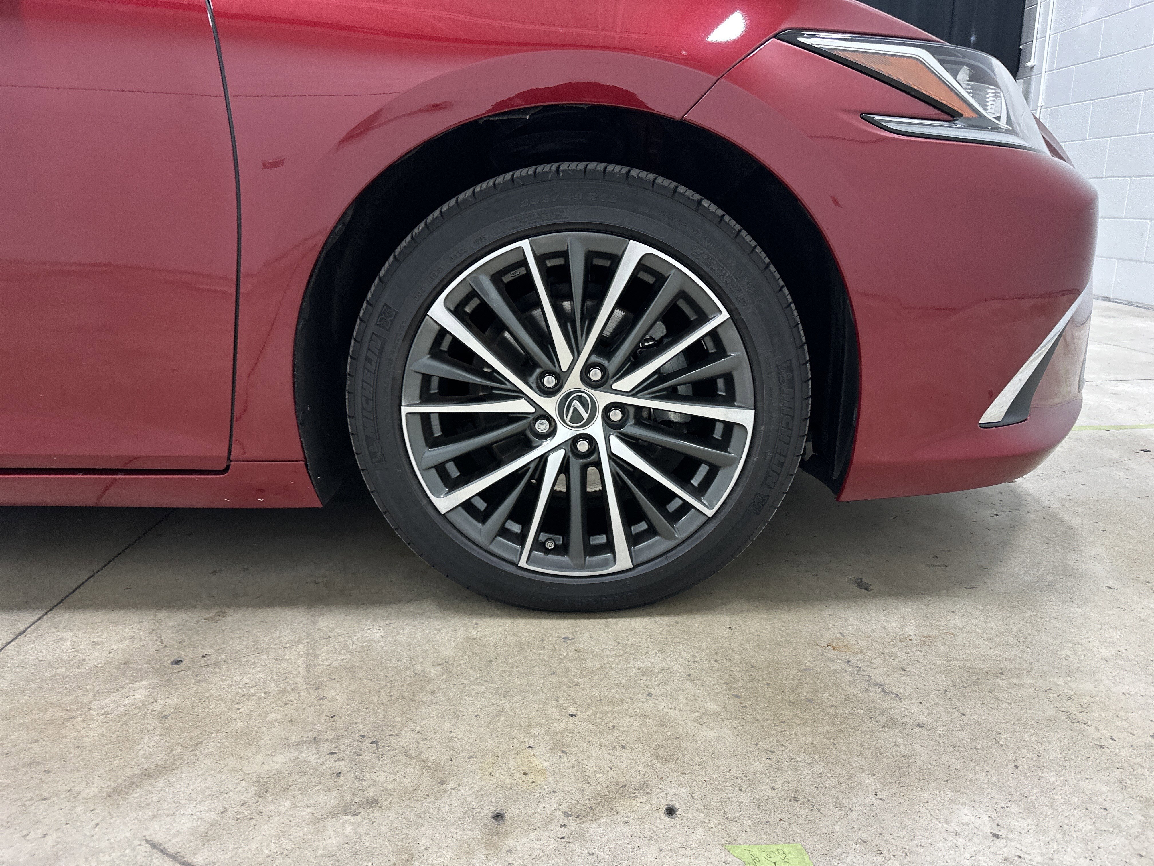 Certified 2023 Lexus ES 350 w/ Premium Package image 13