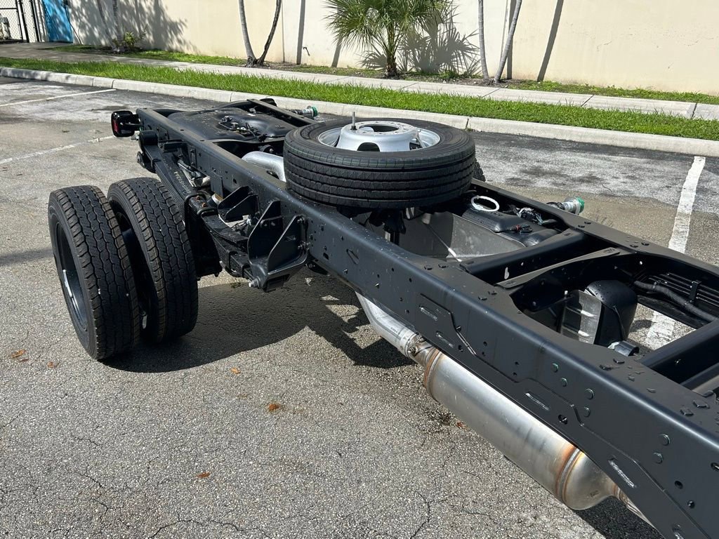 New 2026 RAM 5500 Tradesman image 28