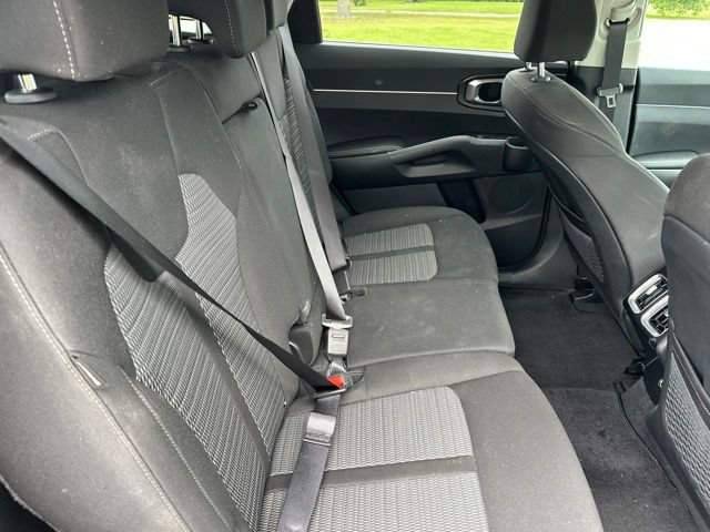Certified 2025 Kia Sorento LX FWD image 20