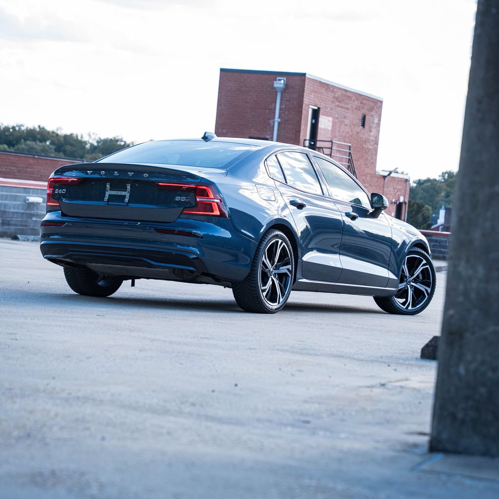 Certified 2024 Volvo S60 B5 Plus AWD/4WD image 6