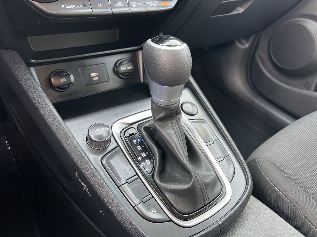 Used 2023 Hyundai Kona SEL image 21