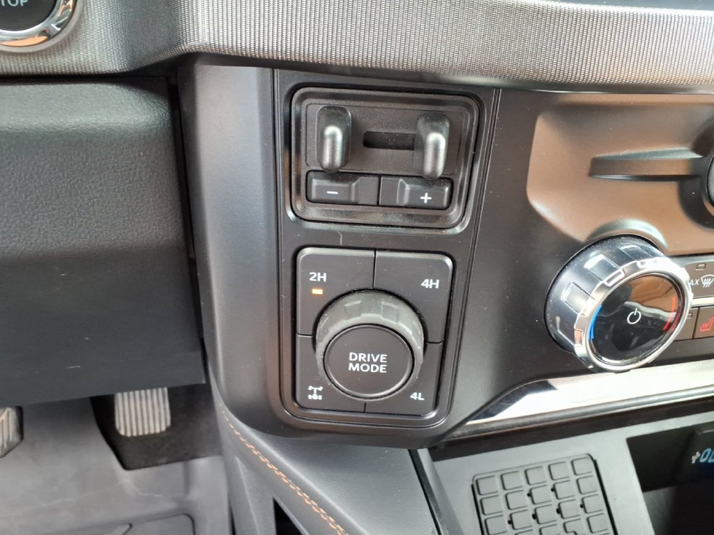 Used 2024 Ford F250 Platinum AWD/4WD image 29