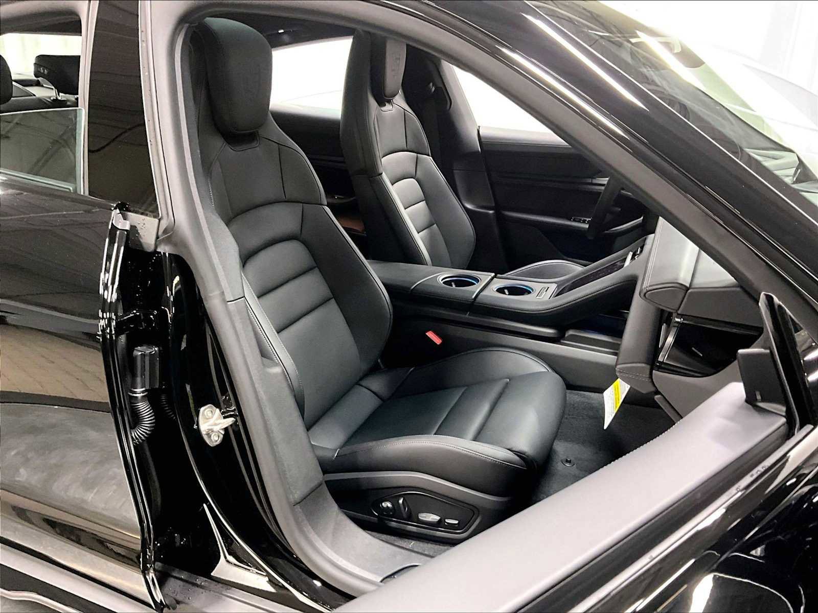 New 2026 Porsche Taycan image 29