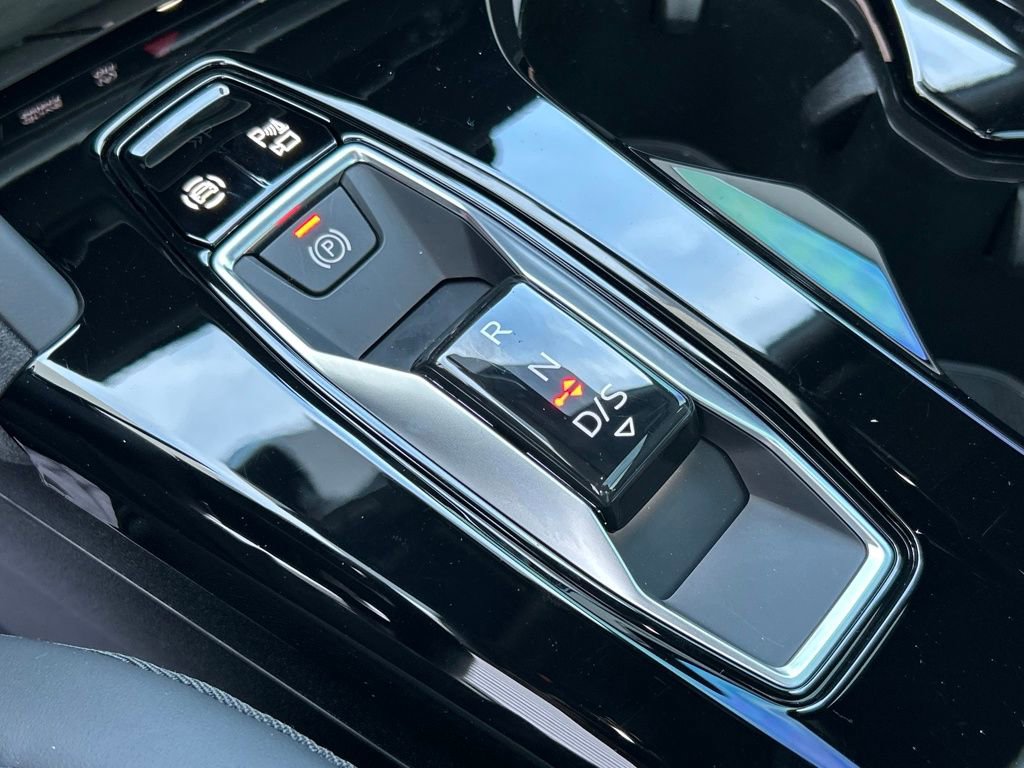 Certified 2025 Audi SQ5 Premium Plus w/ Premium Plus Package image 35