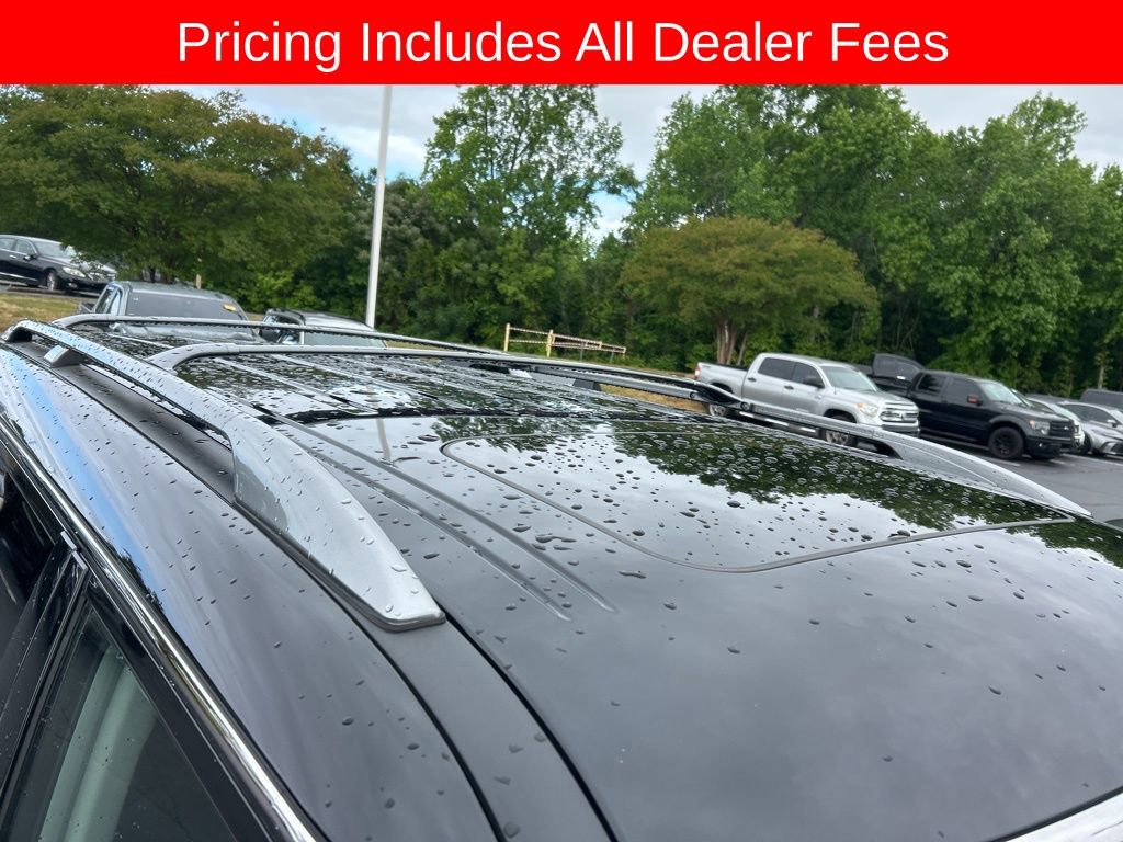 Used 2023 Nissan Armada Platinum w/ Captain's Chairs Package RWD image 3