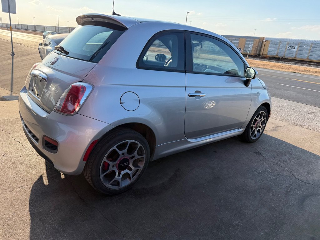 Used 2012 FIAT 500 Sport w/ Safety & Convenience Pkg FWD image 7