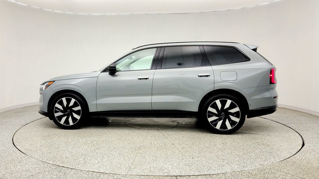 Used 2025 Volvo EX90 Ultra AWD/4WD image 8