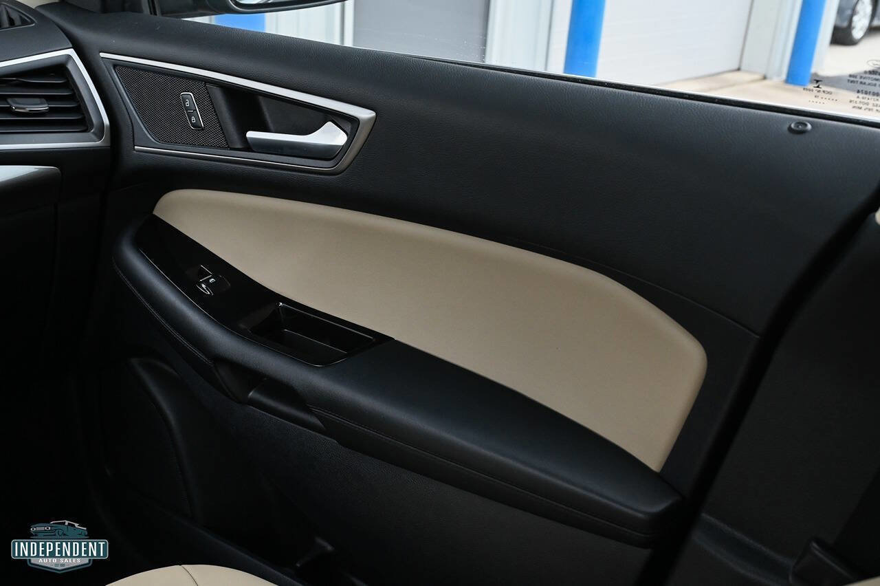 Used 2019 Ford Edge SEL w/ Equipment Group 201A image 11