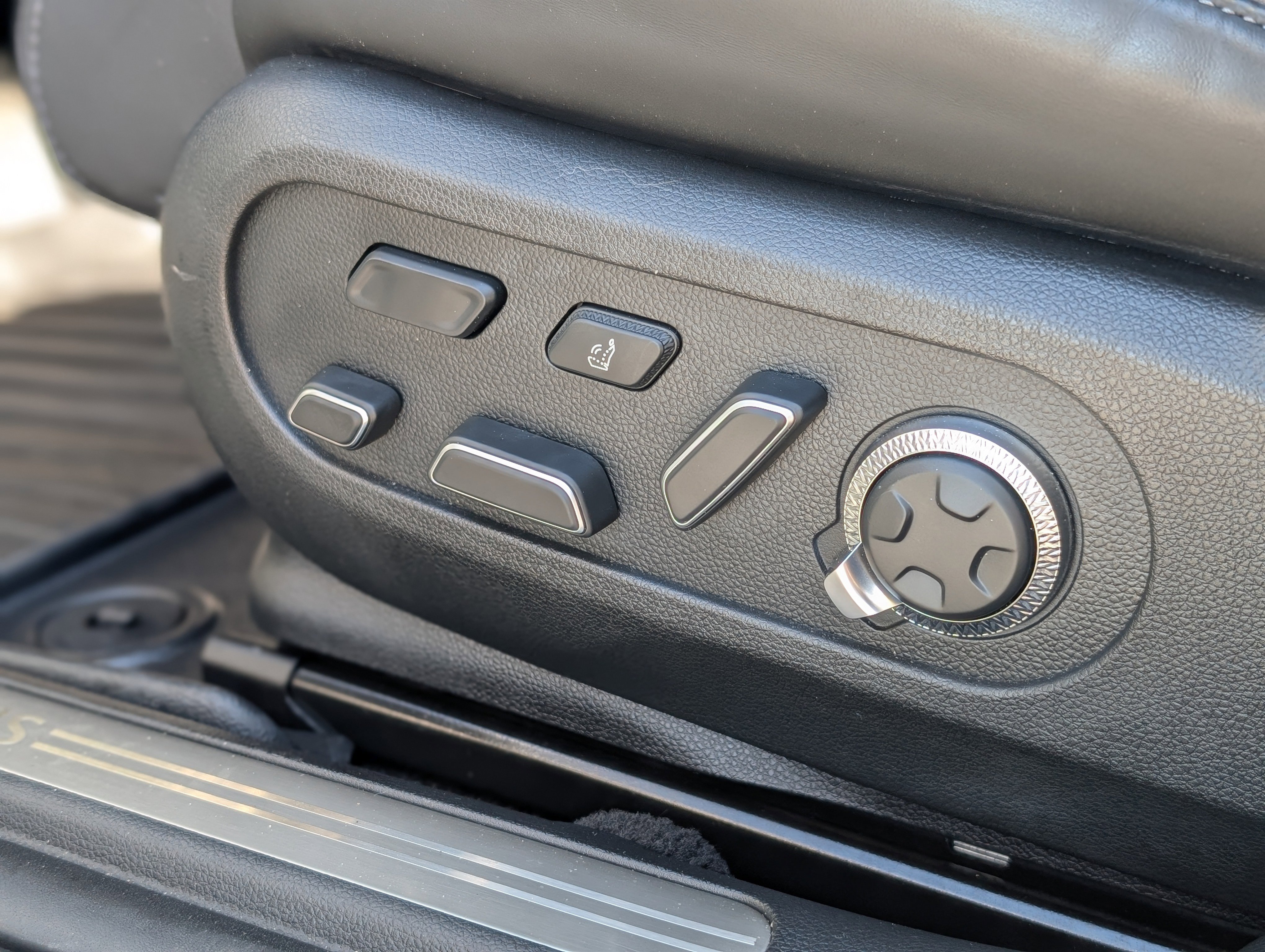 Used 2023 Genesis GV60 Performance image 52