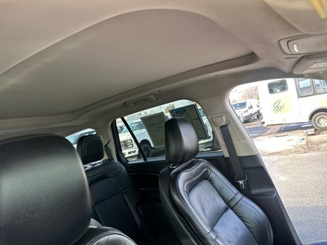 Used 2023 Lincoln Aviator Reserve w/ Equipment Group 201A image 35