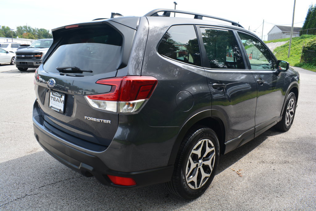 Used 2024 Subaru Forester Premium AWD/4WD image 5