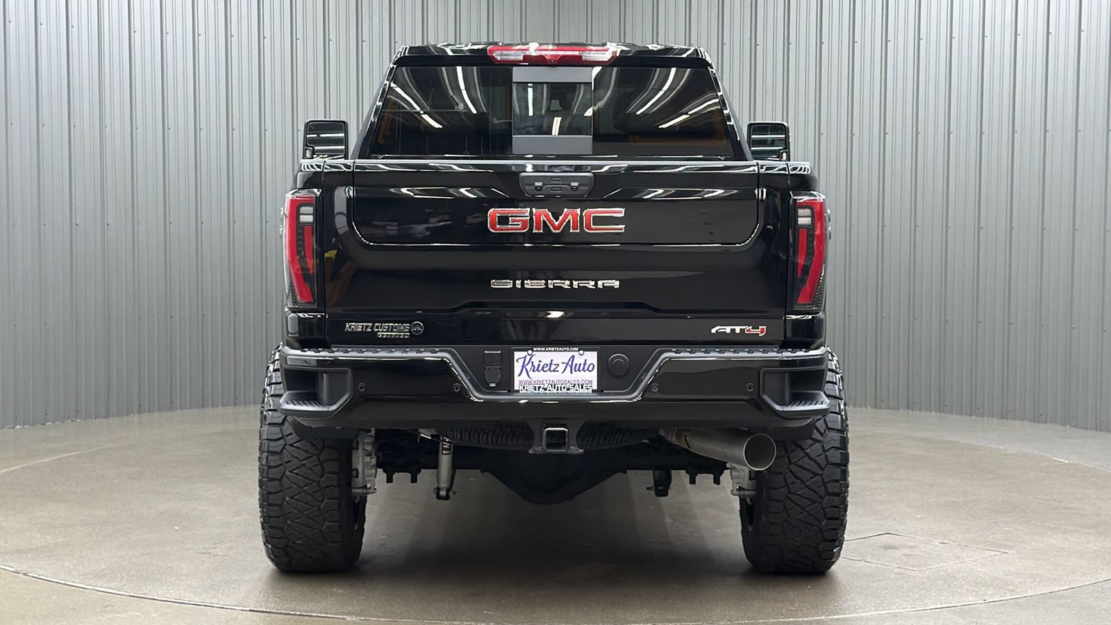 Used 2026 GMC Sierra 2500 AT4 AWD/4WD image 4