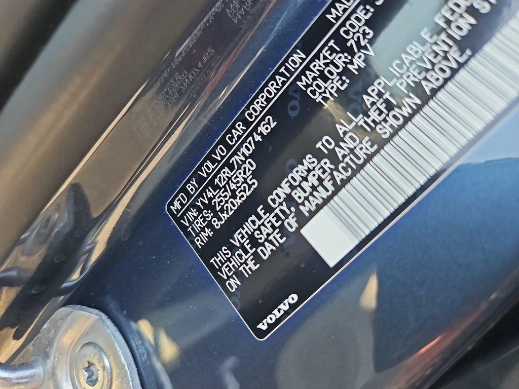 Used 2022 Volvo XC60 B5 Inscription w/ Climate Package AWD/4WD image 14
