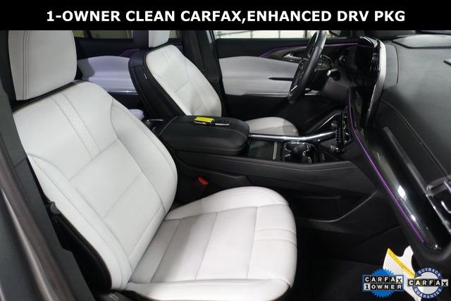 Used 2024 Chevrolet Traverse RS FWD image 30