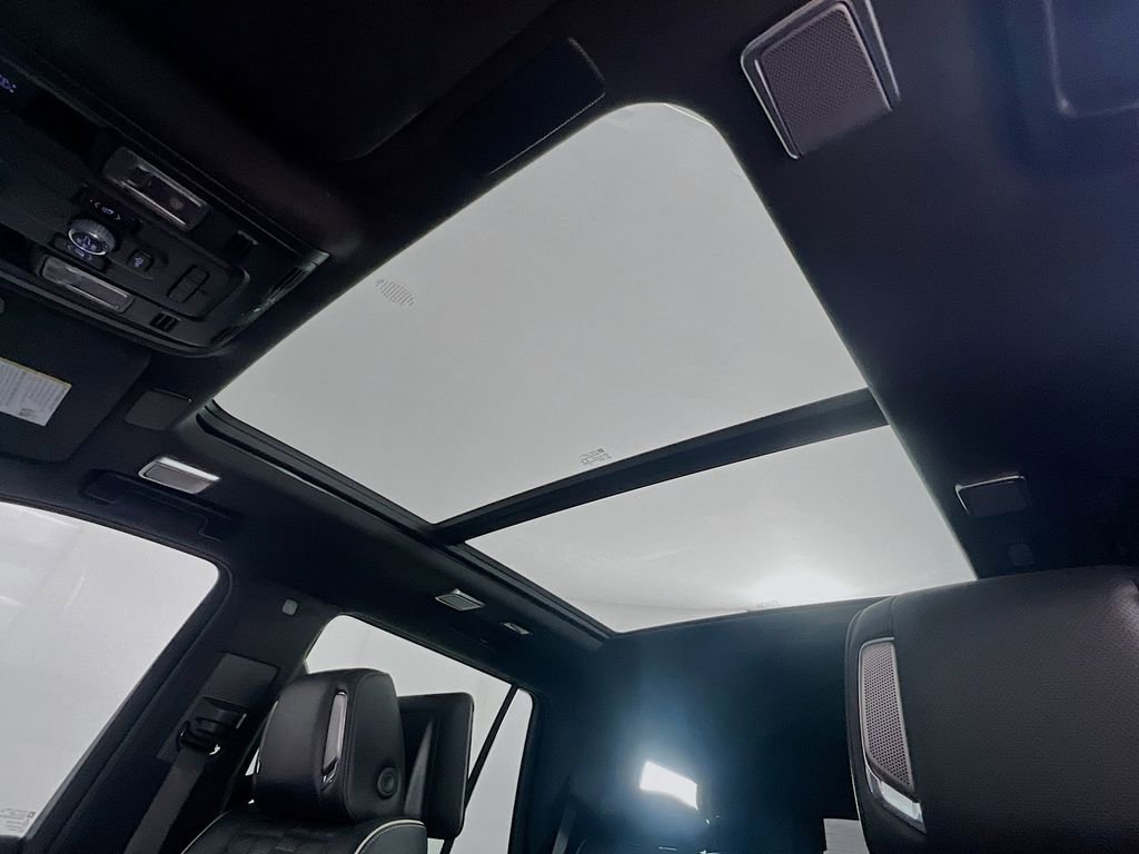 Used 2023 Cadillac Escalade V image 23