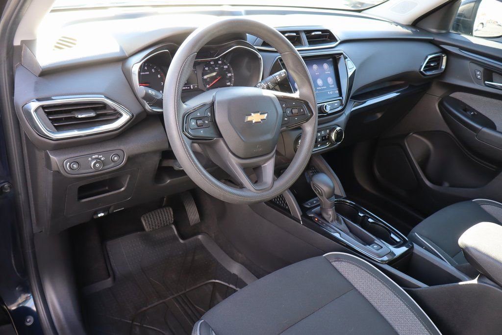Used 2021 Chevrolet TrailBlazer LT w/ Convenience Package image 5